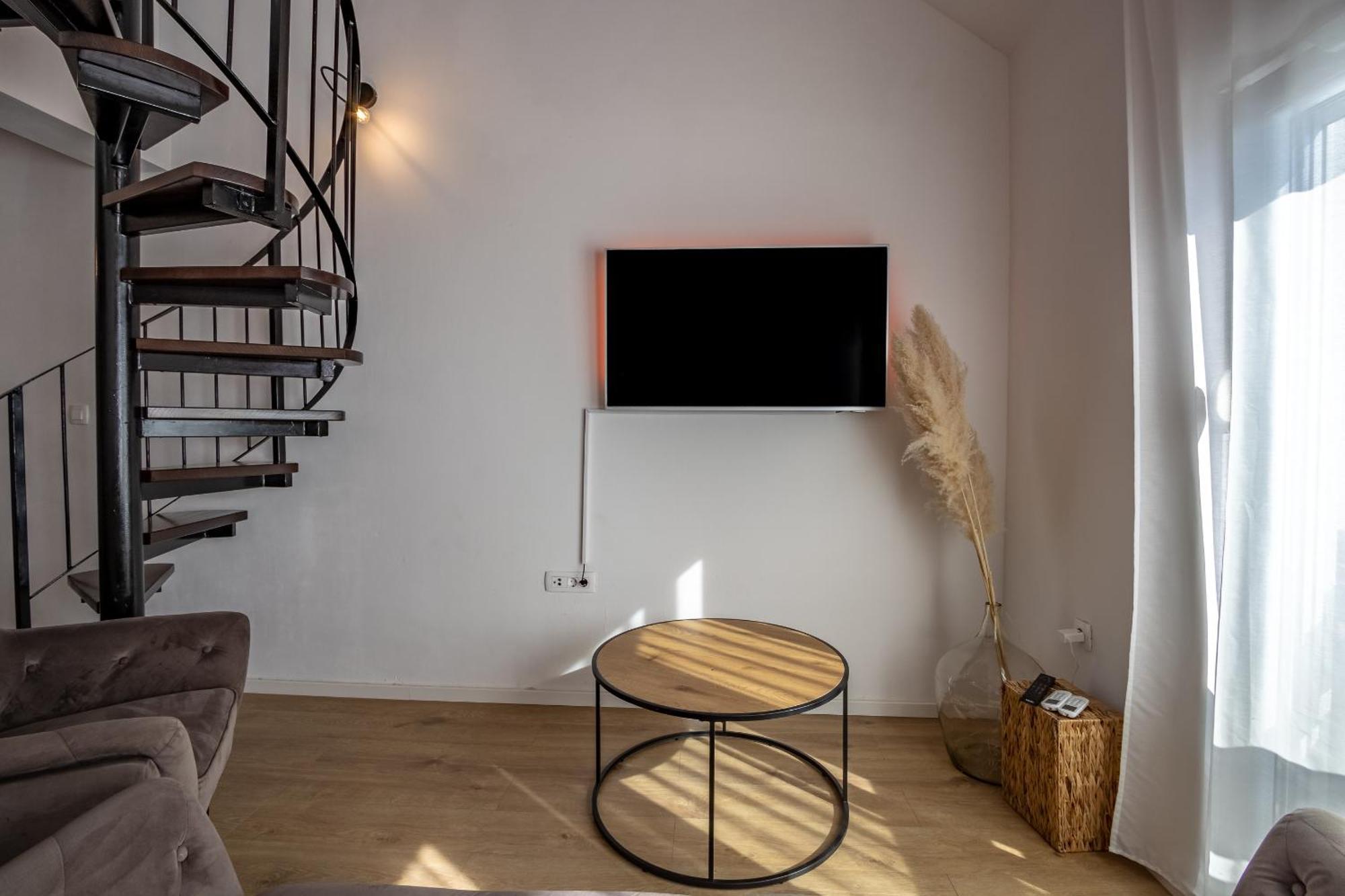 Appartement Apartman Rojo à Omiš Extérieur photo
