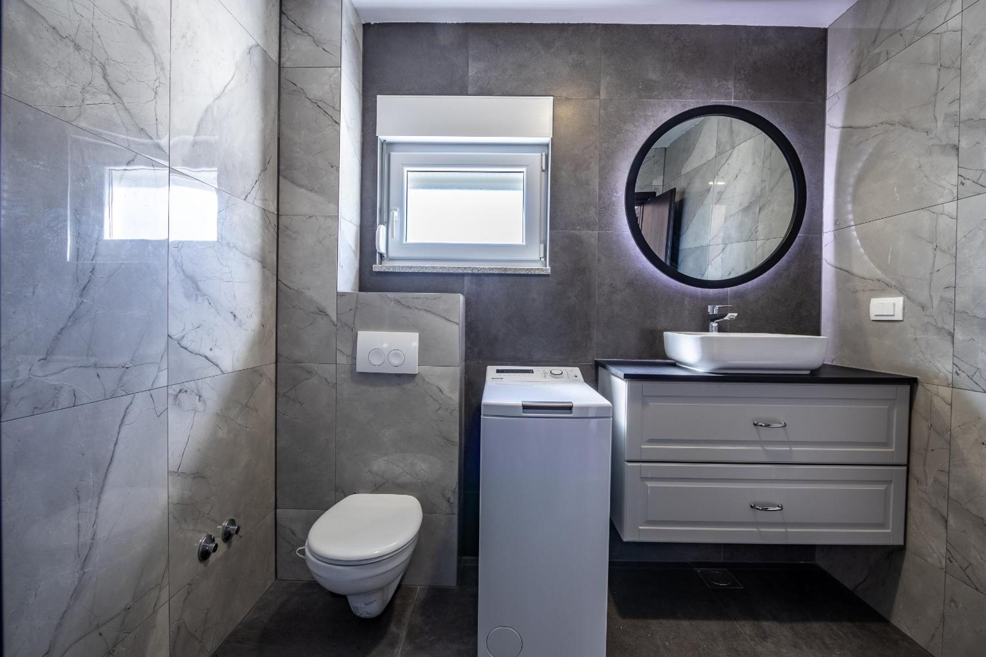 Appartement Apartman Rojo à Omiš Extérieur photo
